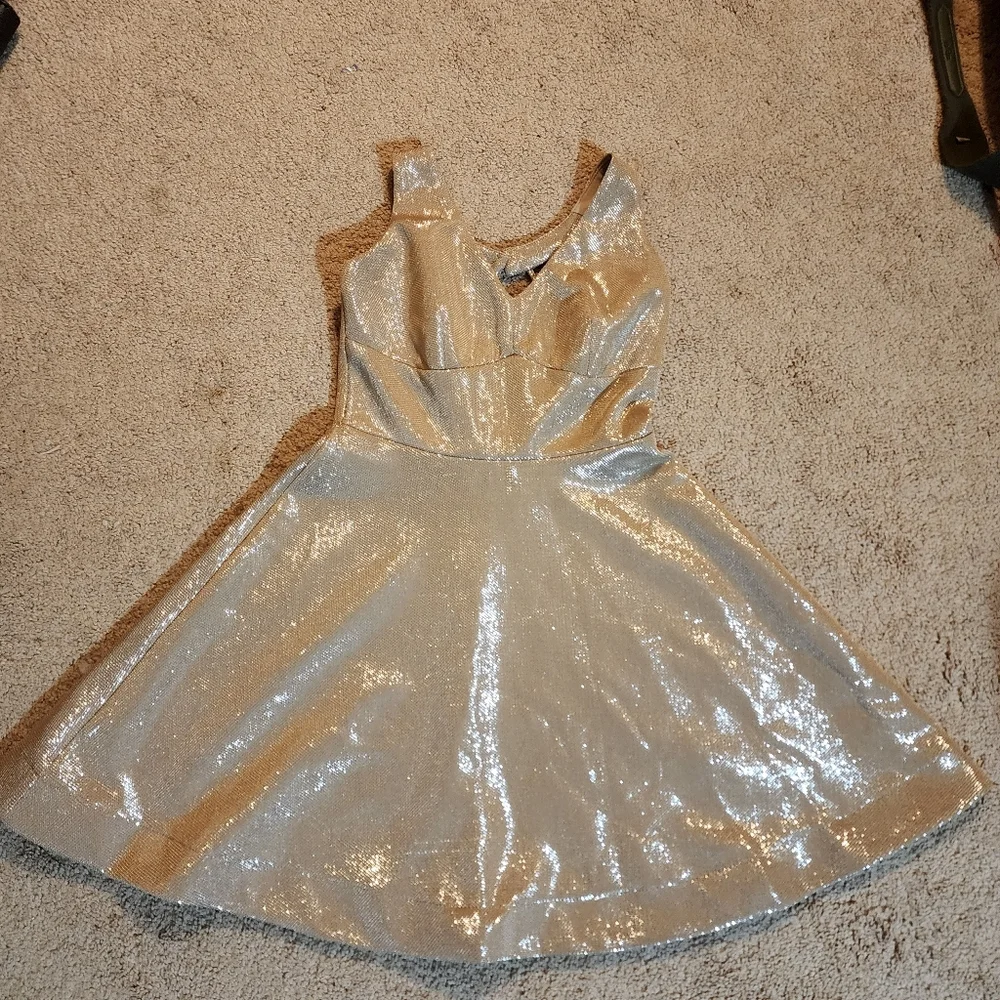 Teeze Me Macy'sGold Shimmer Fit &FlareDress Size 3/4 - Picture 5 of 16